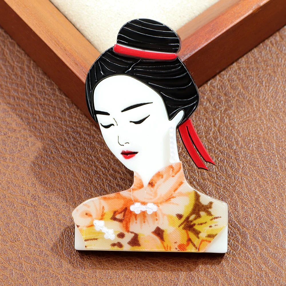 Handmade Acrylic Brooch – Available in 3 Colors, Unique Fashion Accessory